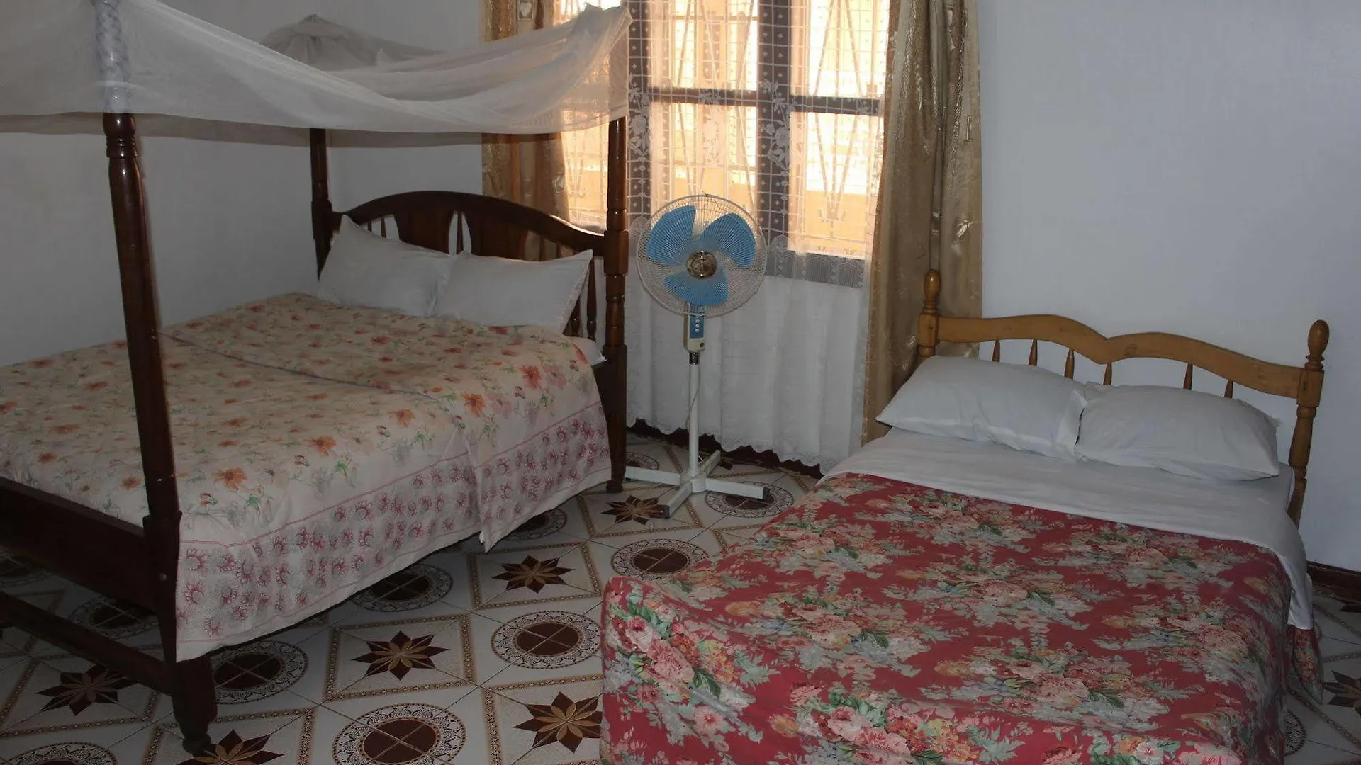 קמפאלה Victoria Region Motel