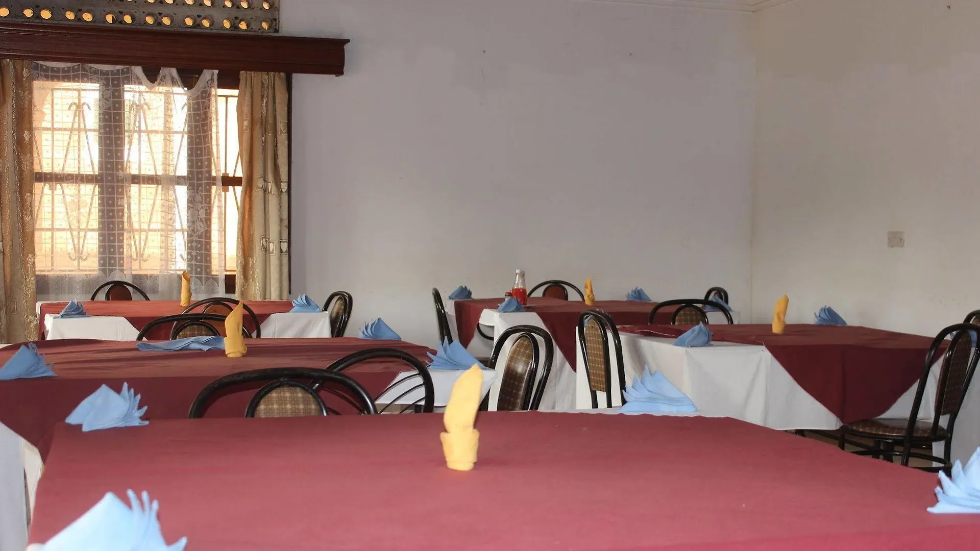 קמפאלה Victoria Region Motel אתר קמפינג